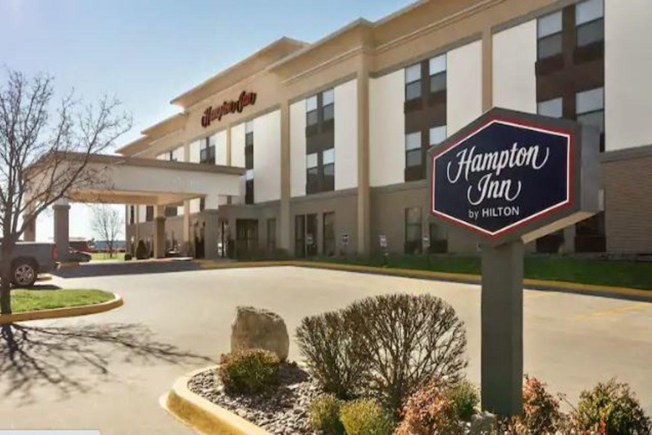 Hampton Inn Wichita-East Exterior foto